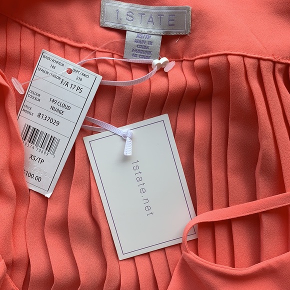 1 State Pleated Off-Shoulder Top - Picture 3 of 3